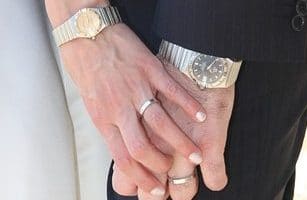 Mooi horloge in plaats van ringen