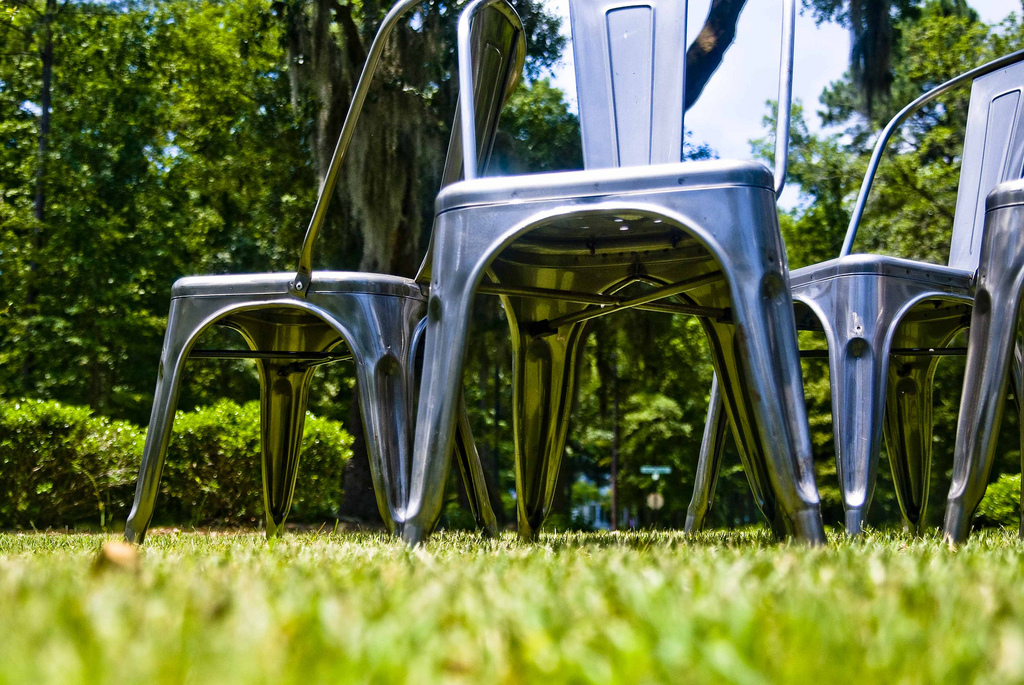 metalic stoel voor industrieel trouwen