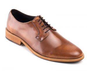 Vegan schoenen voor de bruidegom voor veganistische bruiloft