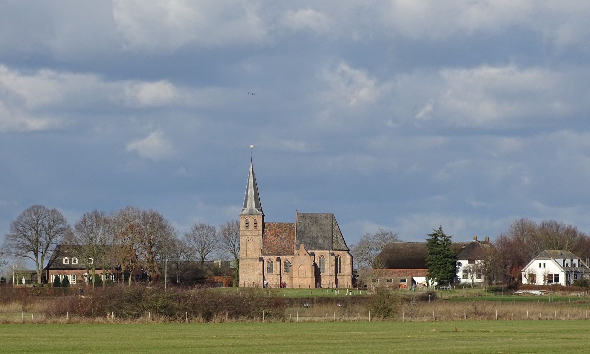 trouwen in persingen bij authentieke buitenlocatie