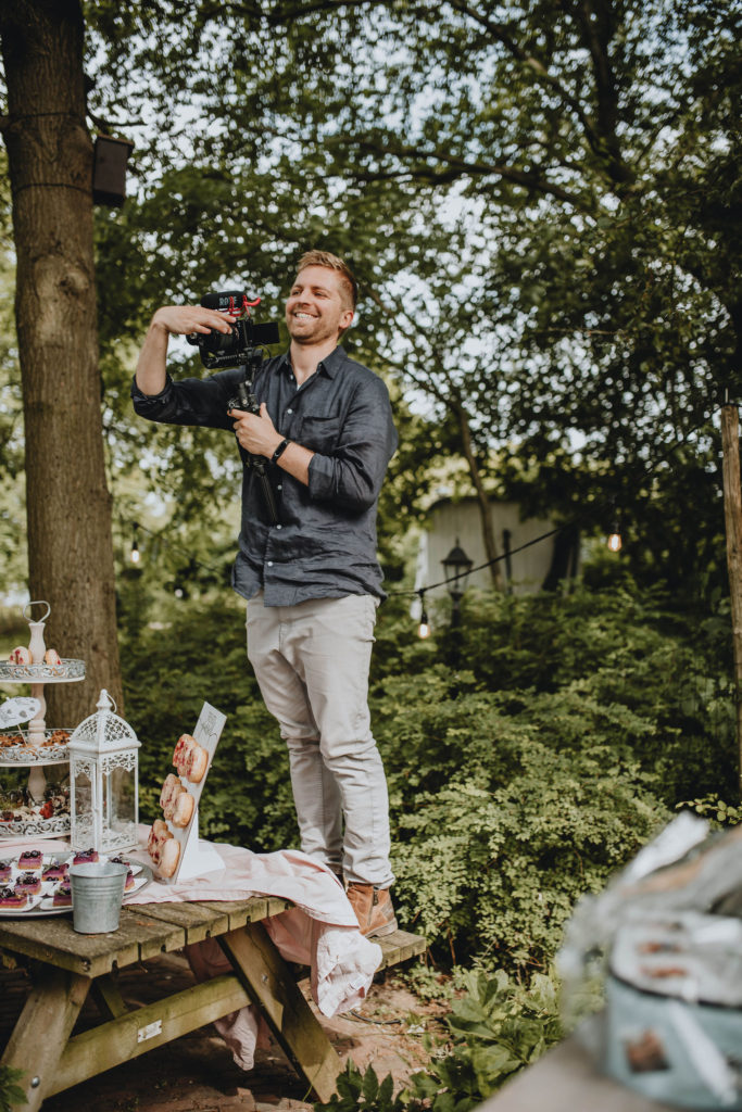 een videograaf op je bruiloft